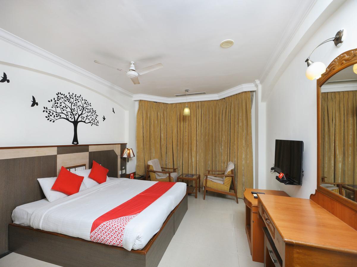 Oyo 1081 Hotel Sindhu International تيروباتي المظهر الخارجي الصورة