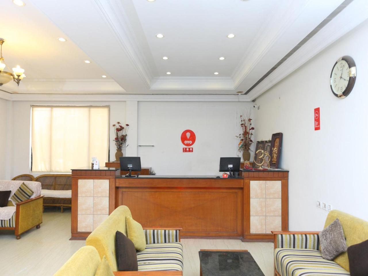 Oyo 1081 Hotel Sindhu International تيروباتي المظهر الخارجي الصورة
