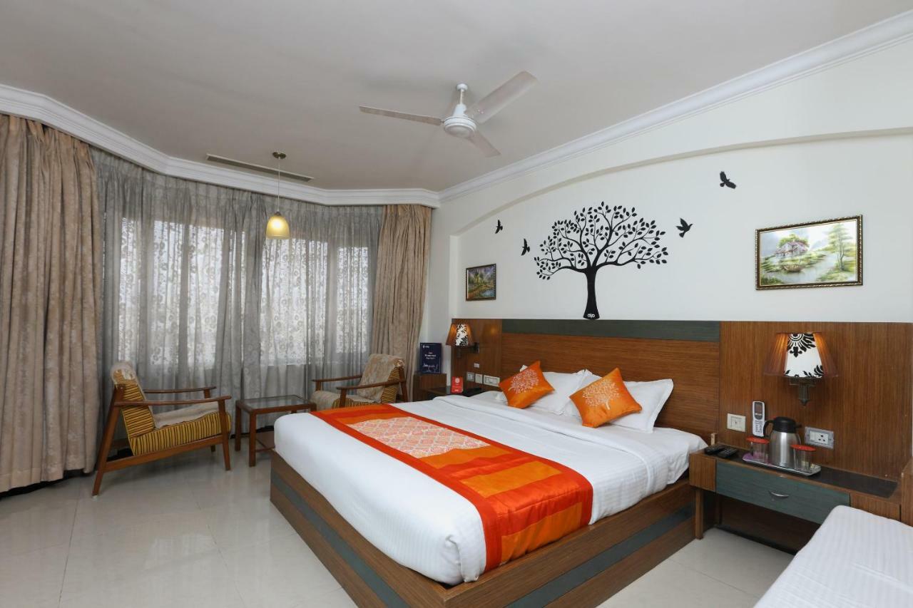 Oyo 1081 Hotel Sindhu International تيروباتي المظهر الخارجي الصورة