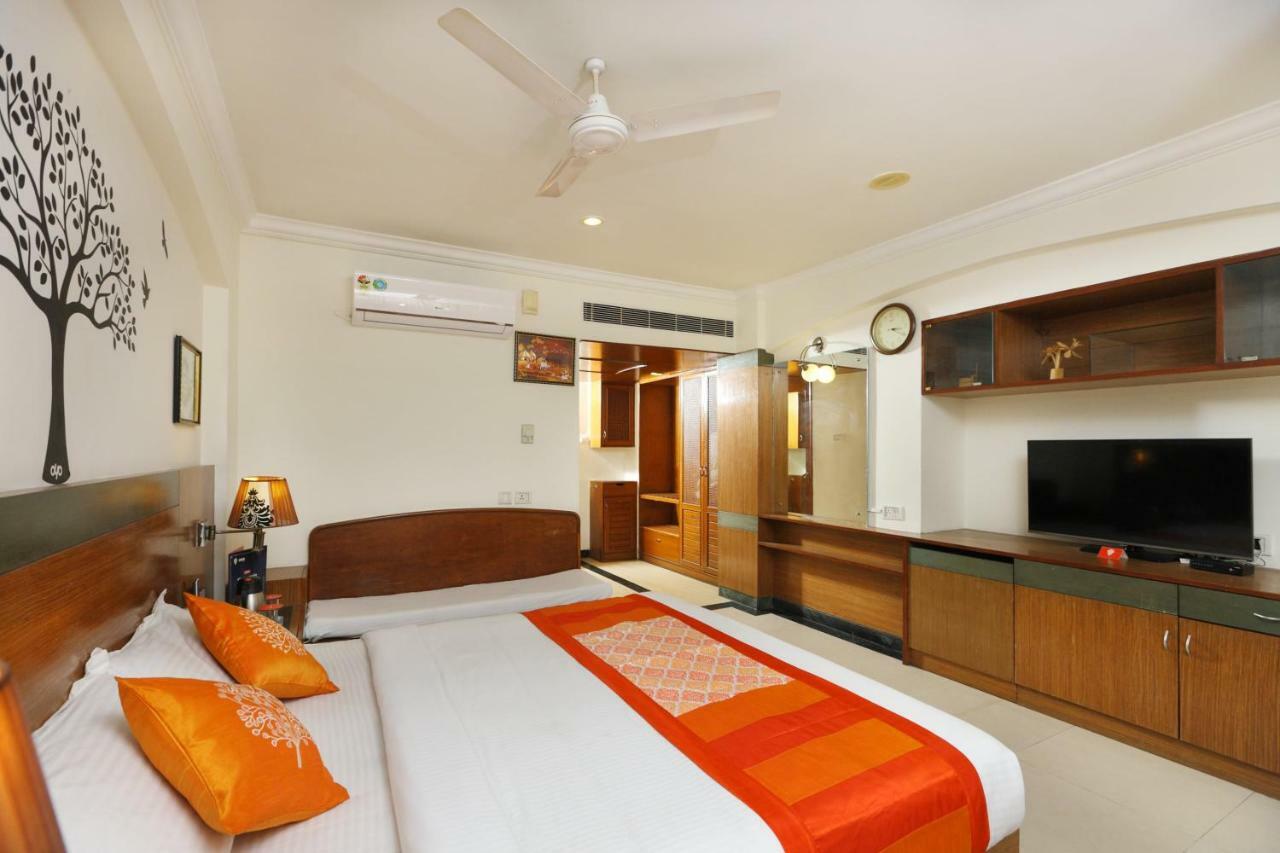 Oyo 1081 Hotel Sindhu International تيروباتي المظهر الخارجي الصورة
