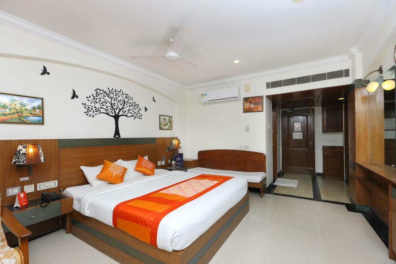 Oyo 1081 Hotel Sindhu International تيروباتي المظهر الخارجي الصورة